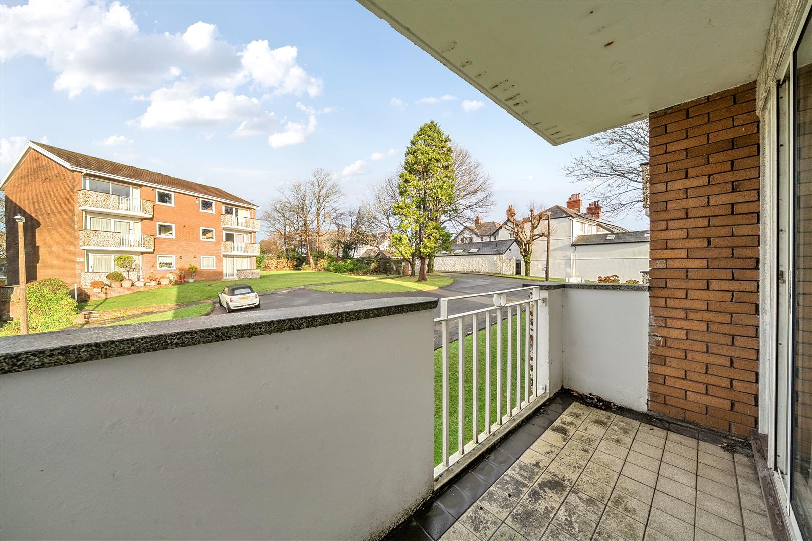 Groves Avenue, Langland, Swansea, SA3 4QX